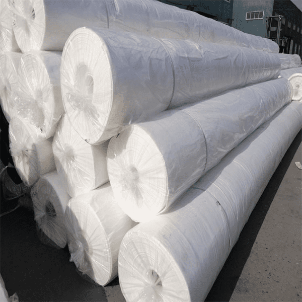 High-strength geotextile has excellent permeability and tensile strength